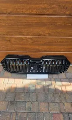 Skoda Superb B9 Front bumper upper radiator grill 3P0853653