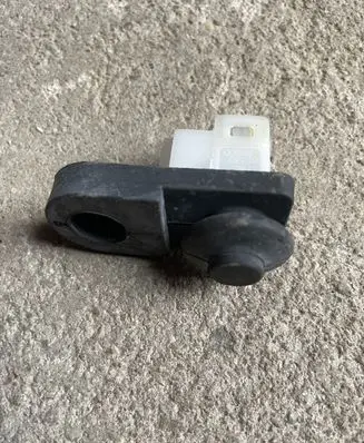 SsangYong Korando Front door sensor 8573008000