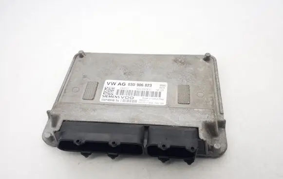 Skoda Fabia Mk2 (5J) Engine control unit/module ECU 03D906023 5WP4084604