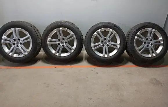 R16 alloy rim