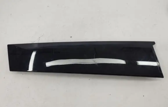 Opel Mokka B Front door glass trim molding 98347970