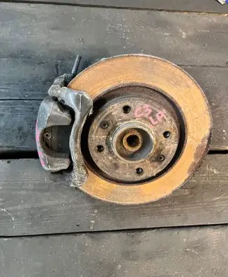 Citroen C3 Front wheel hub spindle knuckle 646