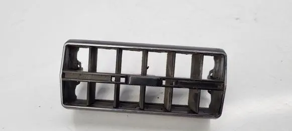 Mercedes-Benz S W126 Dashboard side air vent grill/cover trim