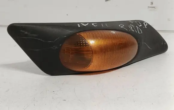 Iveco Daily 35 - 40.10 Front fender indicator light 500322577 0218800