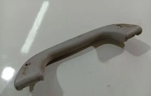 Mazda 3 I Front interior roof grab handle