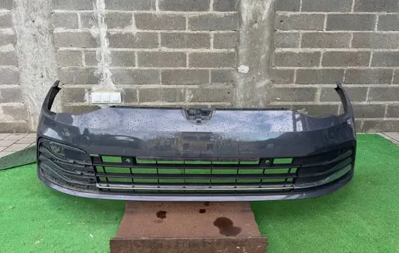 Volkswagen Golf VIII Front bumper 