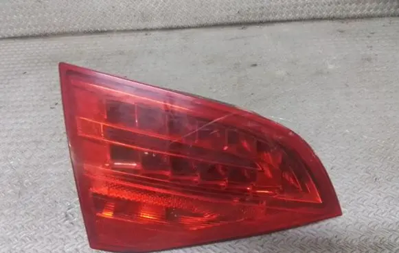 Audi A4 S4 B8 8K Tailgate rear/tail lights 8K9945093B