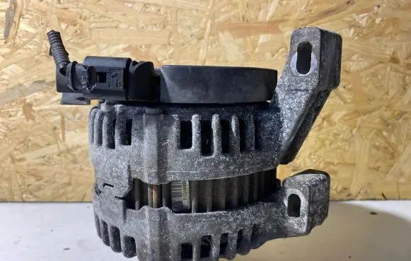 Volvo XC70 Generator/alternator 0121615005