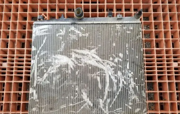 Peugeot 807 Coolant radiator 9641728380