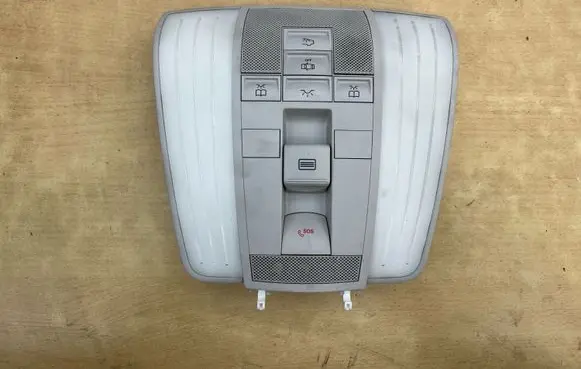 Mercedes-Benz E W212 Front seat light A2129006124