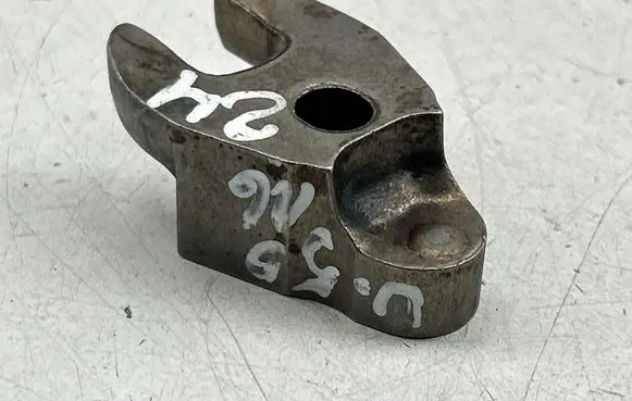 Volvo V50 Fuel Injector clamp holder 