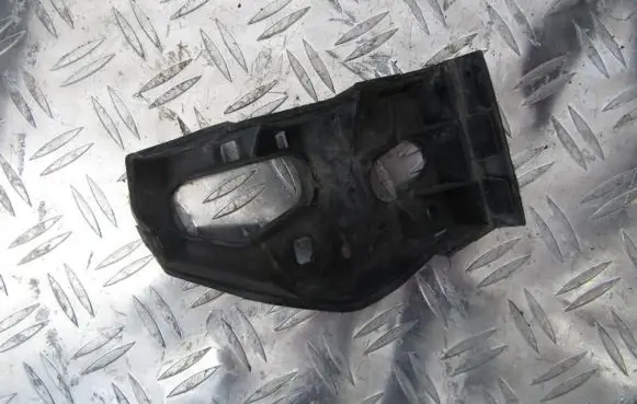 Audi A4 S4 B6 8E 8H Fender mounting bracket 8e0853921b