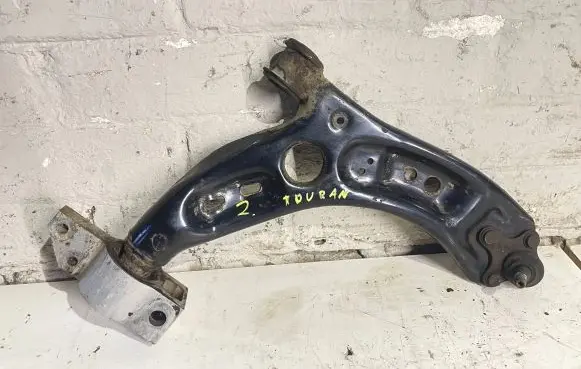Volkswagen Touran II Front lower control arm/wishbone