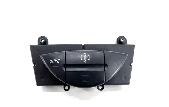 Mercedes-Benz E W211 Suspension ride height/mode switch 2118205410