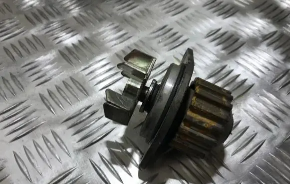 Peugeot 207 Water pump 9631152480