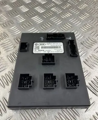 Volkswagen Touareg II Central body control module 4H0907063DA