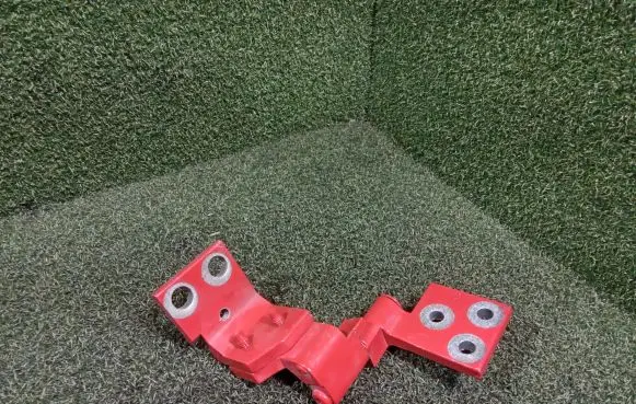 Citroen Berlingo Rear door lower hinge 871770