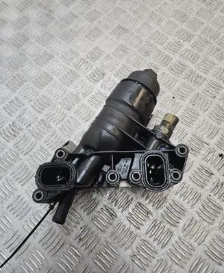 Nissan Qashqai Oil filter mounting bracket 152085948R