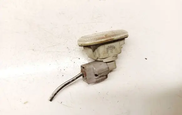 Lexus RX 300 Front fender indicator light E130325
