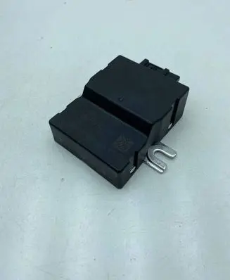 BMW 1 F20 F21 Fuel injection pump control unit/module 7476687 03082018 26043152A