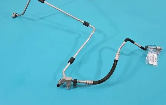 Air conditioning (A/C) pipe/hose