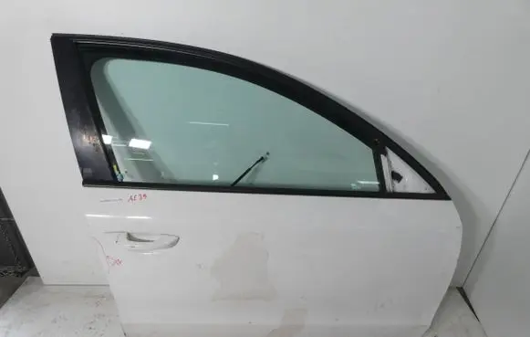 Skoda Superb B6 (3T) Front door 