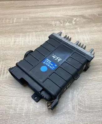 Audi 80 90 S2 B4 Engine control unit/module ECU 443906264C 0280800252