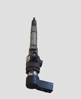 Volkswagen Caddy Fuel injector 03L130277B