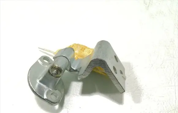 Mercedes-Benz Vito Viano W638 Front door lower hinge A6387202037