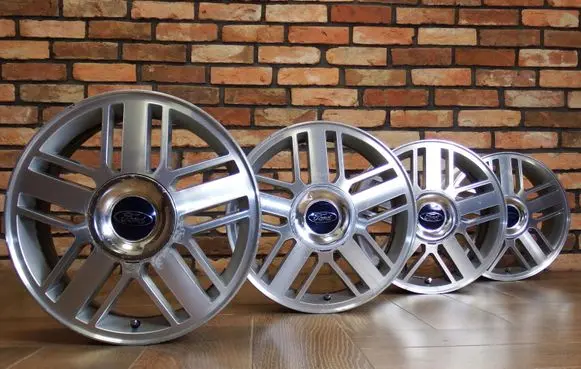 Ford Mondeo Mk III R16 alloy rim 