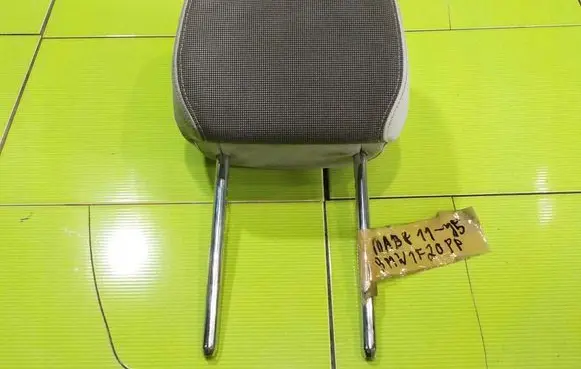 BMW 1 F20 F21 Front seat headrest PRZOD 10AB8