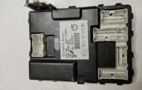 Nissan Murano Z50 Comfort/convenience module 284B1CC000 021774 D15EU57