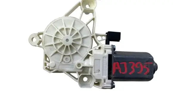 Mercedes-Benz CLA C118 X118 Front door window regulator motor A0009061607