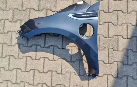 Opel Ampera Fender