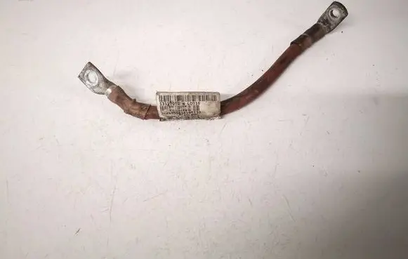 Opel Astra H Positive cable (battery) 13127074