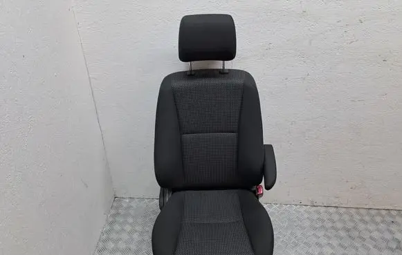 Toyota Corolla Verso AR10 Front passenger seat 714300F090B0 719100F020B0