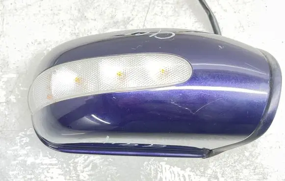 Mercedes-Benz C W203 Front door electric wing mirror 413133420