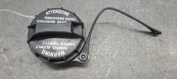 Hyundai Matrix Fuel tank filler cap 01-05