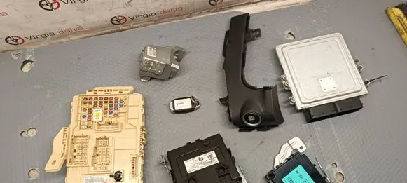Hyundai Kona I Engine ECU kit and lock set 