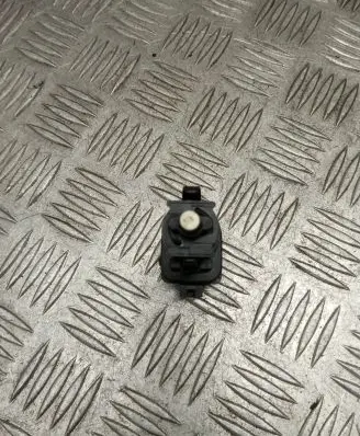 Mazda 3 I Brake pedal sensor switch 3M5T13480AB