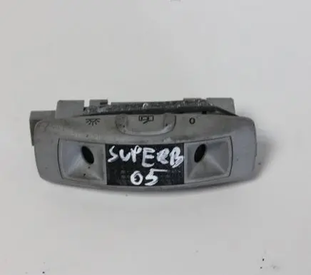 Skoda Superb B5 (3U) Front seat light 3B0951172D