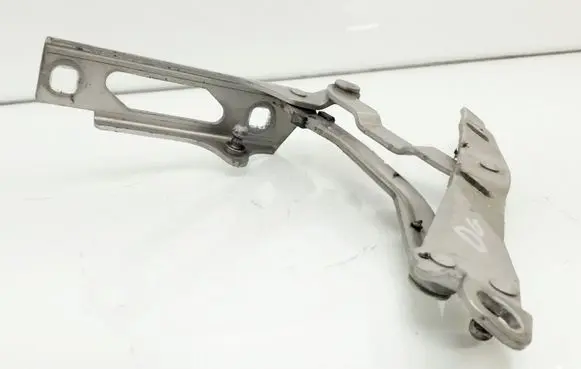 Opel Vectra C Tailgate/trunk/boot hinge 09177084