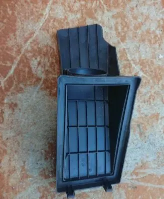 Jaguar XF X250 Air filter box cover 4R839643AC