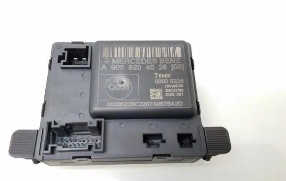 Mercedes-Benz Sprinter W906 Door control unit/module A9068204026 00005226
