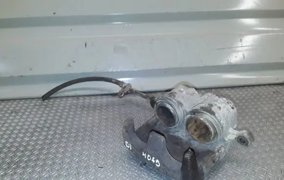 Subaru Forester SH Front brake caliper