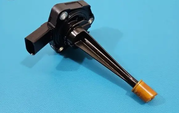 Porsche Panamera (970) Oil level sensor 94660617000 IMPRK1521553