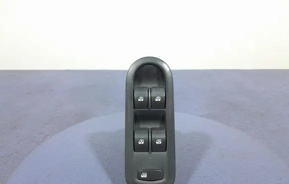 Renault Scenic II - Grand scenic II Electric window control switch 8200160603