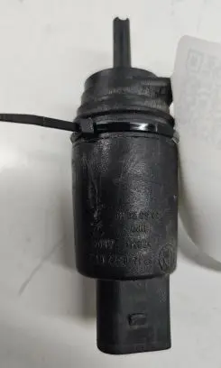 BMW 7 E65 E66 Windscreen/windshield washer pump 6377612