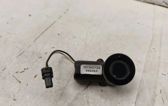 Toyota Avensis T270 Front parking sensor holder (PDC) 10CA0212A