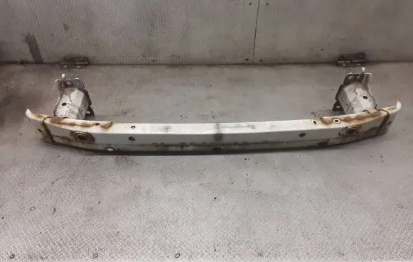 Toyota Verso Front bumper cross member